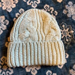 Old Navy Soft Knit Beanie in Gray